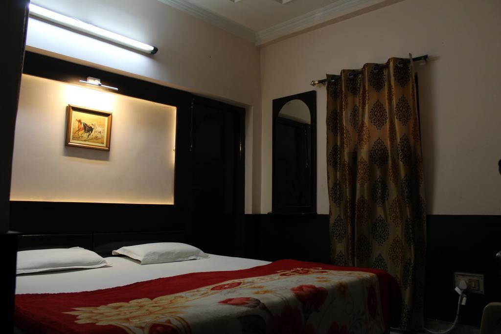 Hotel Ajay International Agra  Zewnętrze zdjęcie
